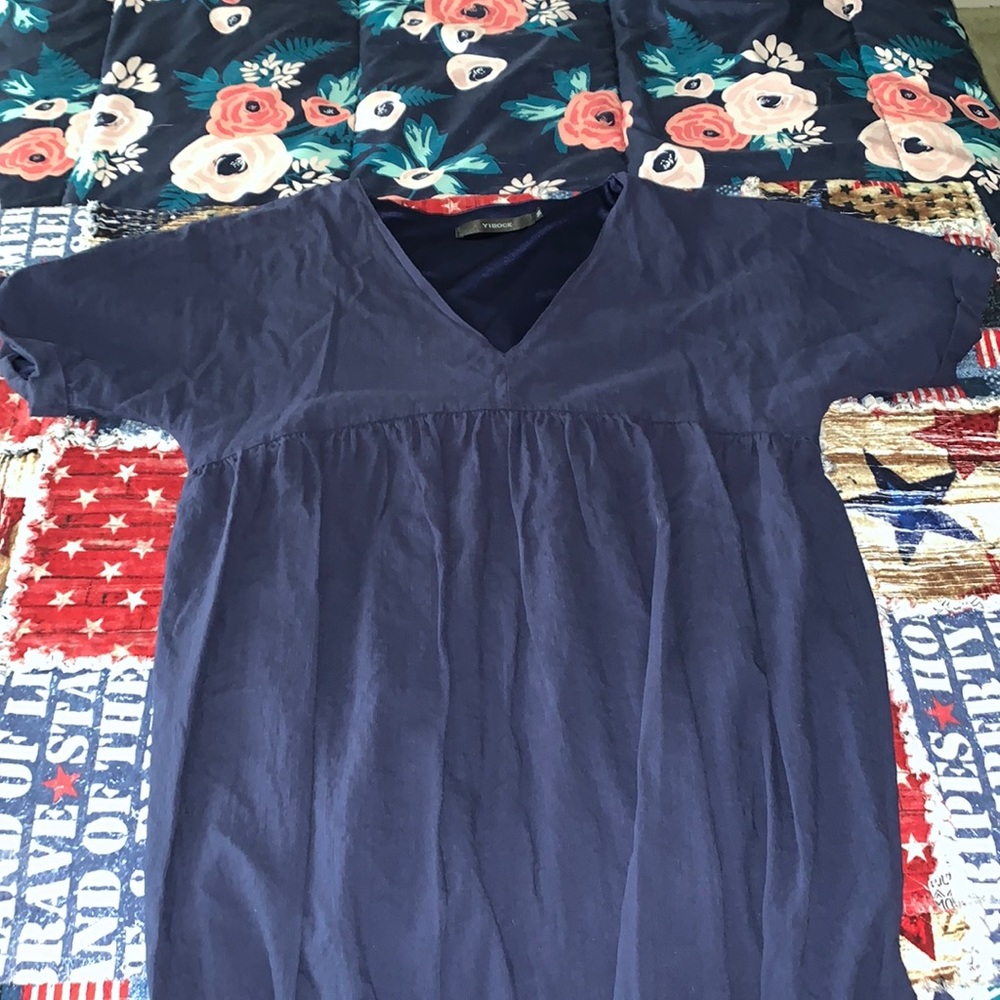 beautiful blue dress!